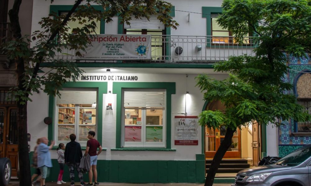 La Dante Alighieri de Mar del Plata, ¡sigue adelante!